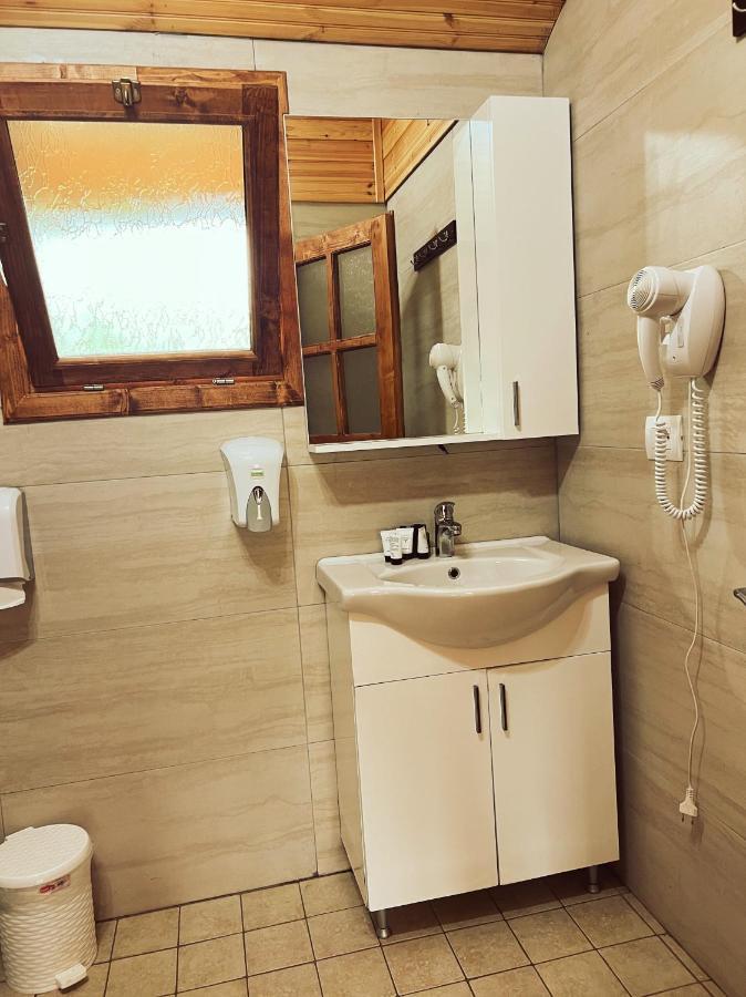 Farma Sotira Hotel Leskovik Ngoại thất bức ảnh