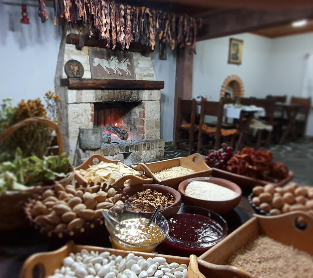 Farma Sotira Hotel Leskovik Ngoại thất bức ảnh